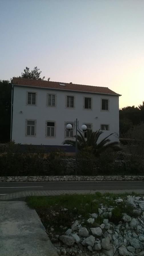 Bed and Breakfast Amarcord Skola Veli Rat Exterior foto